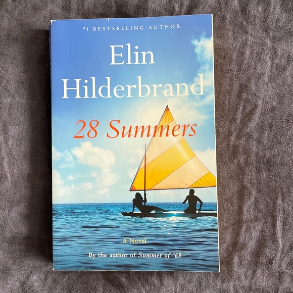 28 Summers novel by Elin Hilderbrand - Picture 1 of 2